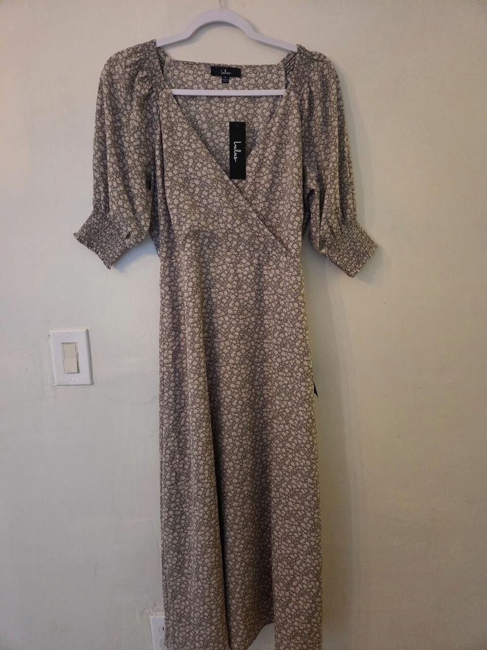 Lulu's Dress Cream S NWT Name Brand Clothing Apparel